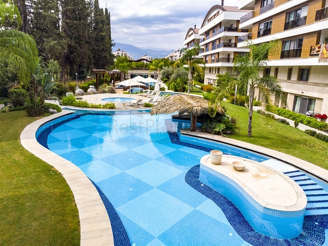 Квартира 3+1 в комплексе премиум класса в Унжалы Коньяалты 