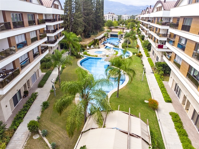 Квартира 3+1 в комплексе премиум класса в Унжалы Коньяалты 