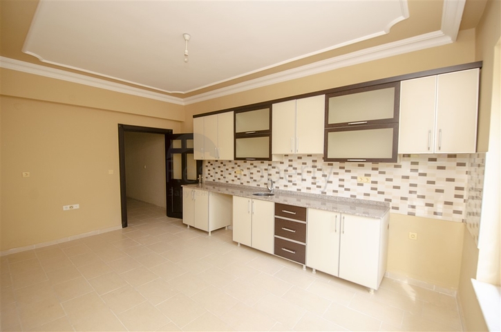 Двухкомнатная квартира с отдельной кухней в Арапсую Коньяалты 