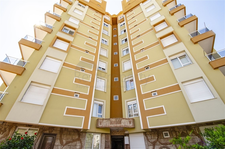 Двухкомнатная квартира с отдельной кухней в Арапсую Коньяалты 