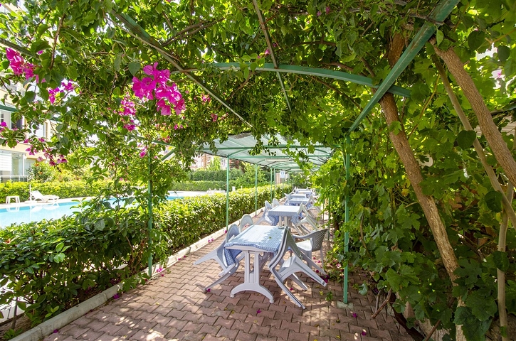 Двухкомнатная квартира с отдельной кухней в Арапсую Коньяалты 