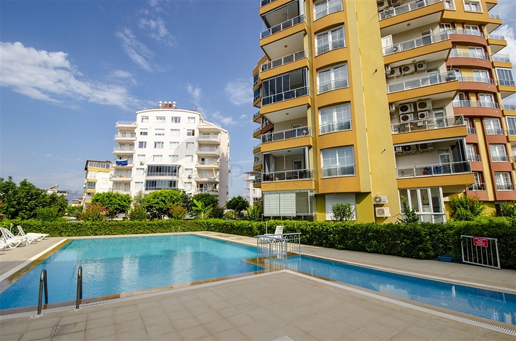 Двухкомнатная квартира с отдельной кухней в Арапсую Коньяалты 