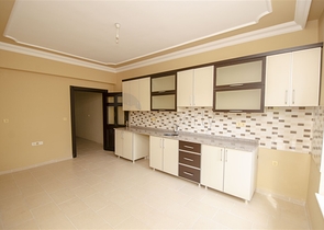 Двухкомнатная квартира с отдельной кухней в Арапсую Коньяалты 