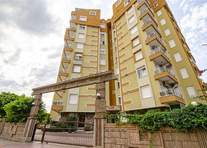 Двухкомнатная квартира с отдельной кухней в Арапсую Коньяалты 