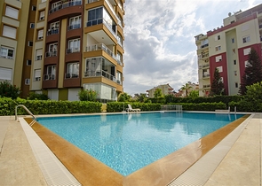 Двухкомнатная квартира с отдельной кухней в Арапсую Коньяалты 