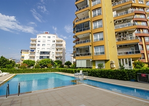 Двухкомнатная квартира с отдельной кухней в Арапсую Коньяалты 