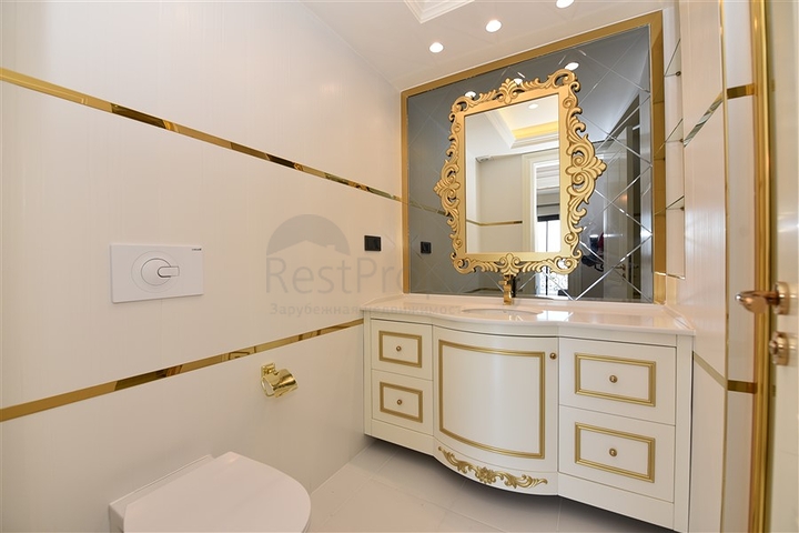 Меблированная трёхкомнатная квартира в элитном комплексе