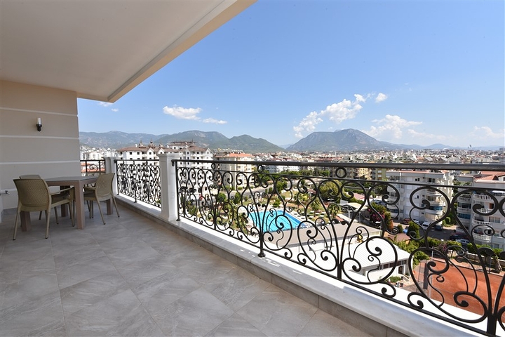 Меблированная трёхкомнатная квартира в элитном комплексе