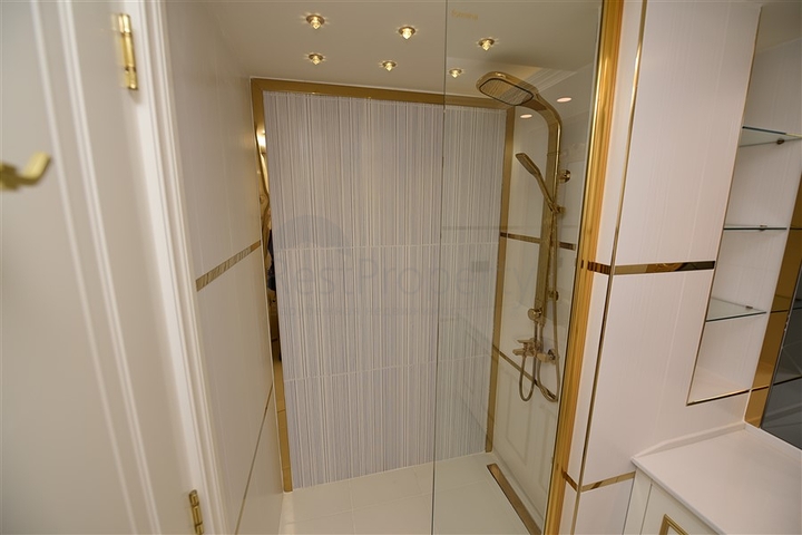 Меблированная трёхкомнатная квартира в элитном комплексе