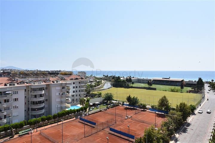 Меблированная трёхкомнатная квартира в элитном комплексе