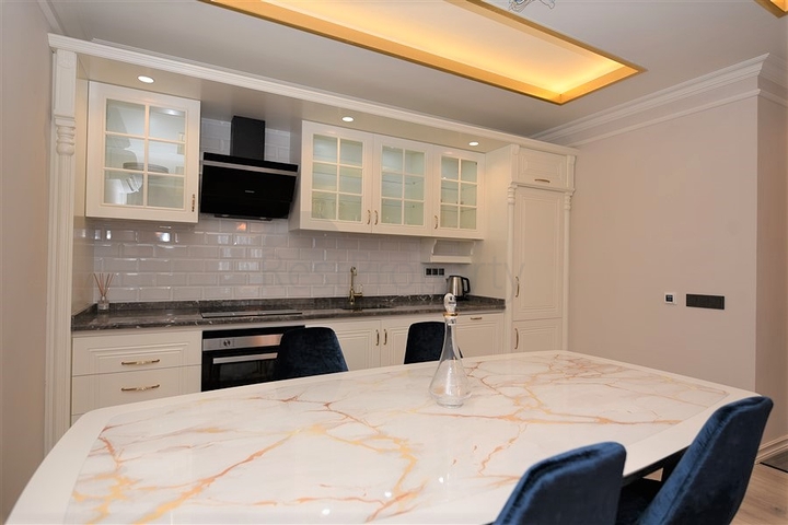 Меблированная трёхкомнатная квартира в элитном комплексе