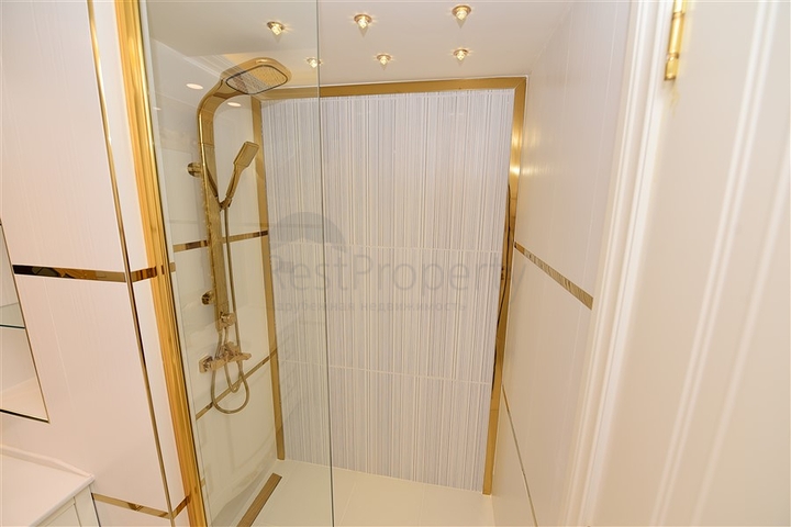 Меблированная трёхкомнатная квартира в элитном комплексе