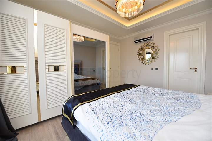 Меблированная трёхкомнатная квартира в элитном комплексе