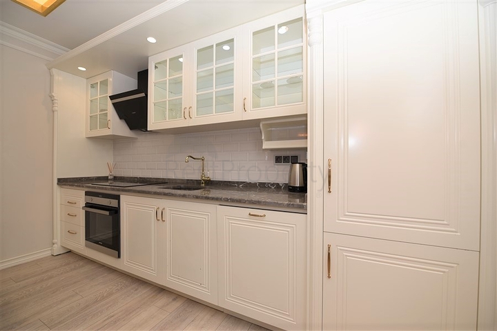 Меблированная трёхкомнатная квартира в элитном комплексе