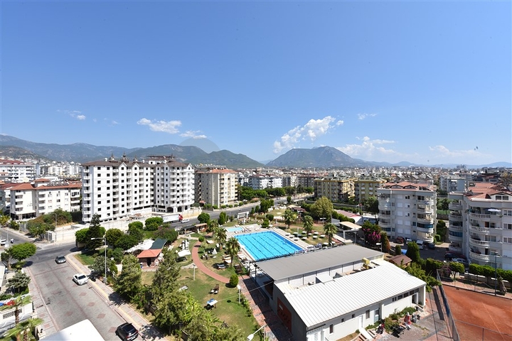 Меблированная трёхкомнатная квартира в элитном комплексе