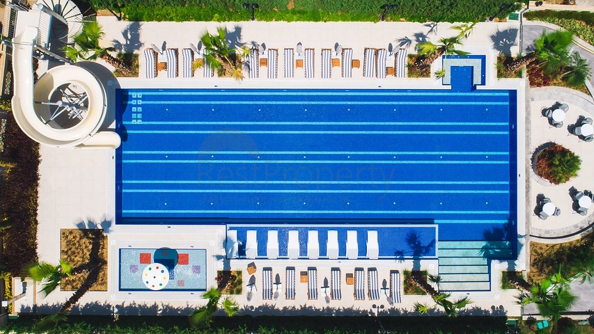 Меблированная трёхкомнатная квартира в элитном комплексе