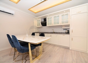 Меблированная трёхкомнатная квартира в элитном комплексе