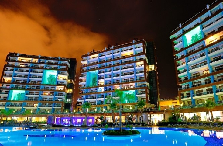 Трёхкомнатная квартира в комплексе люкс класса