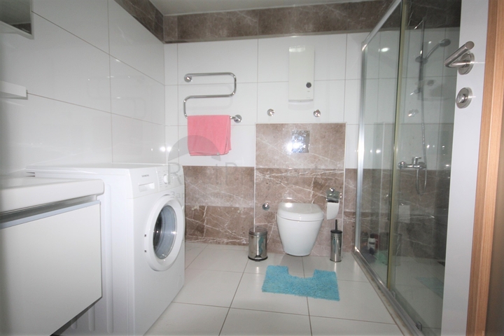 Трёхкомнатная квартира в комплексе люкс класса