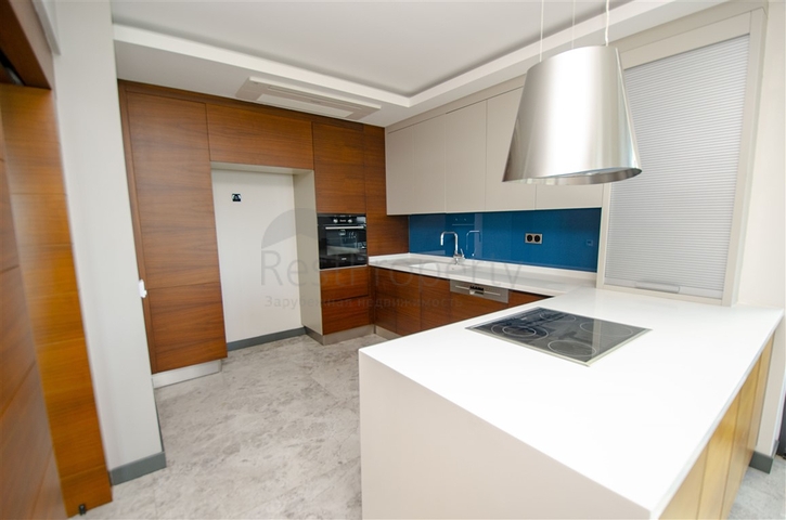 Элитный проект на первой береговой линии в районе Лара Анталья