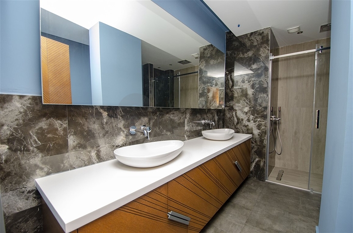 Элитный проект на первой береговой линии в районе Лара Анталья