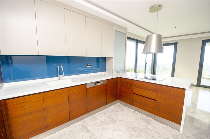 Элитный проект на первой береговой линии в районе Лара Анталья