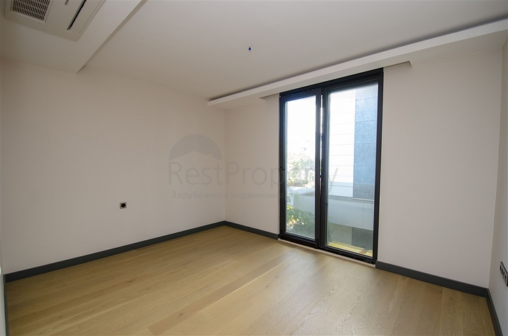 Элитный проект на первой береговой линии в районе Лара Анталья