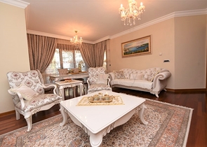 Квартира в комплексе на первой береговой линии в центре Алании