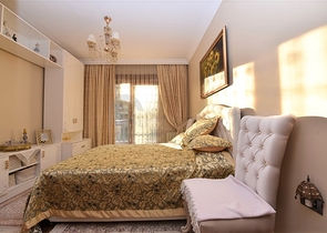 Квартира в комплексе на первой береговой линии в центре Алании