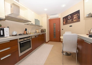 Квартира в комплексе на первой береговой линии в центре Алании