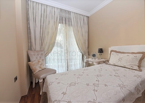 Квартира в комплексе на первой береговой линии в центре Алании