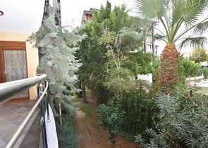 Квартира в комплексе на первой береговой линии в центре Алании