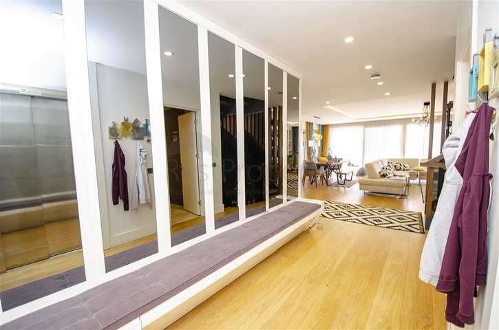 Вилла 6+1 с мебелью в районе Молла Юсуф Коньяалты 