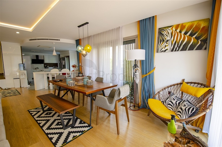 Вилла 6+1 с мебелью в районе Молла Юсуф Коньяалты 