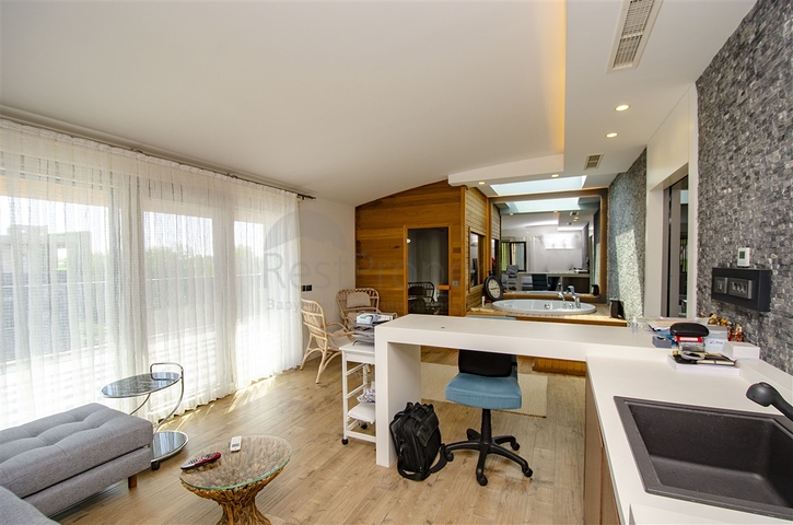 Вилла 6+1 с мебелью в районе Молла Юсуф Коньяалты 