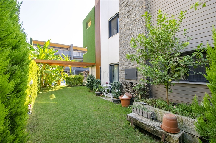 Вилла 6+1 с мебелью в районе Молла Юсуф Коньяалты 