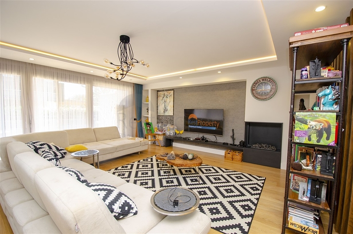 Вилла 6+1 с мебелью в районе Молла Юсуф Коньяалты 