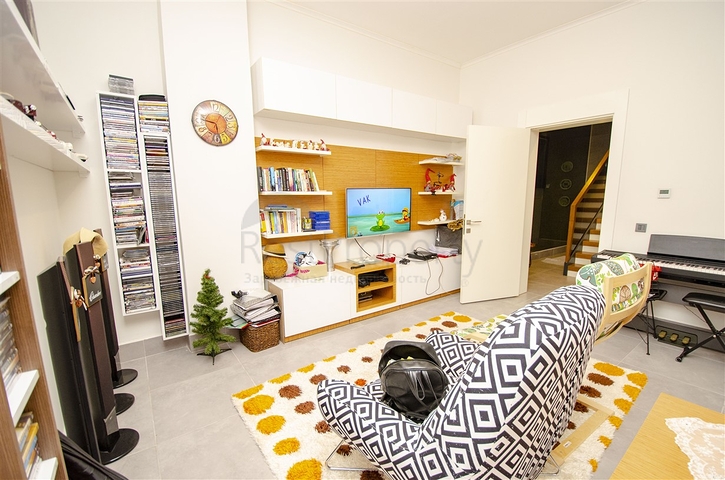 Вилла 6+1 с мебелью в районе Молла Юсуф Коньяалты 