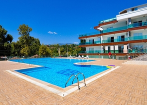 Меблированная двухкомнатная квартира в Кестеле