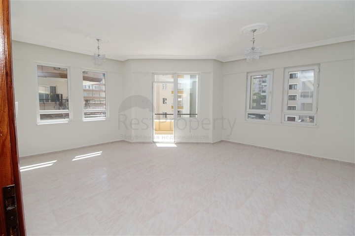 Квартира по низкой цене в комплексе с зеленым садом