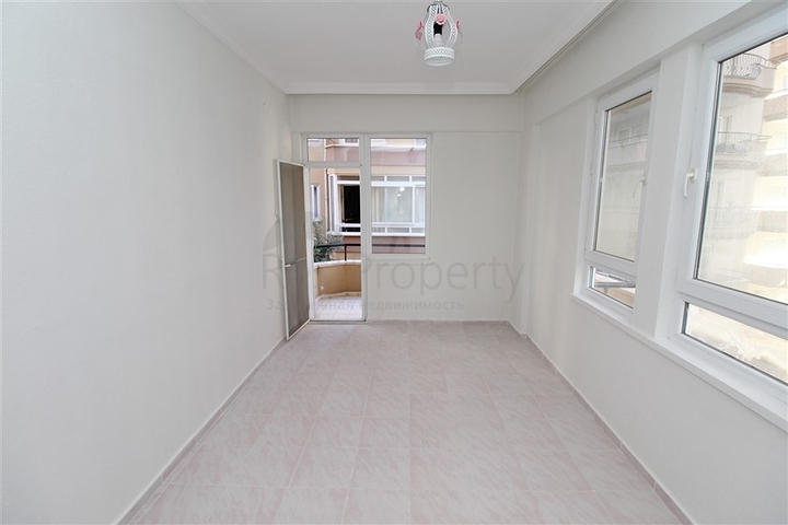 Квартира по низкой цене в комплексе с зеленым садом