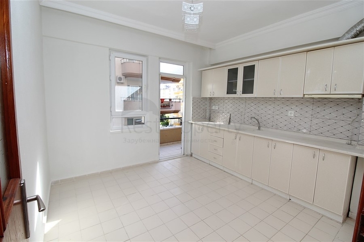 Квартира по низкой цене в комплексе с зеленым садом