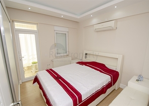 Квартира 2+1 в 150 м от пляжей Коньяалты в Анталии