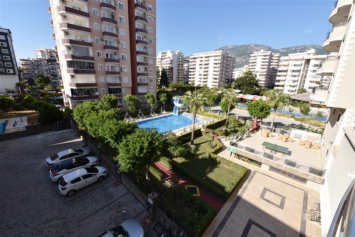 Просторная квартира в центре района Махмутлар