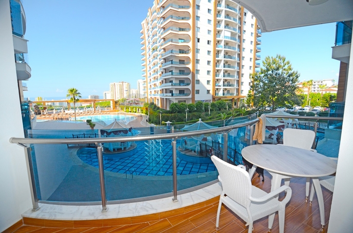 Двухкомнатная квартира в комплексе класса люкс