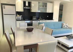 Двухкомнатная меблированная квартира в Авсалларе