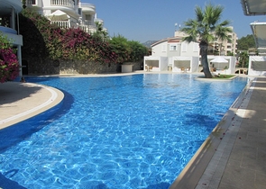 Вилла в комплексе в Конаклы