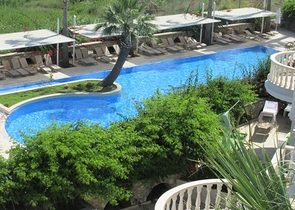 Вилла в комплексе в Конаклы