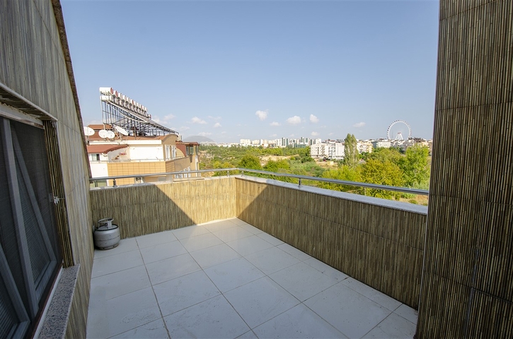 Просторная квартира 4+1 в районе Унжалы Коньяалты Анталья