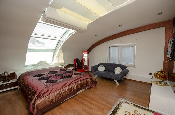 Просторная квартира 4+1 в районе Унжалы Коньяалты Анталья